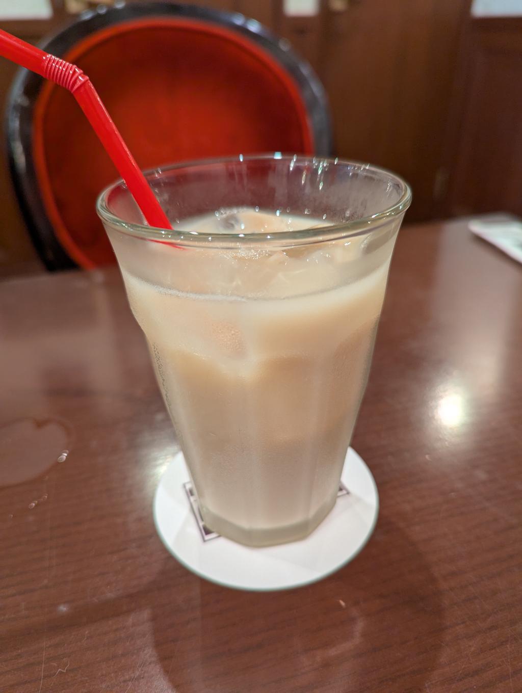 茶茶ウーロンミルクティ
