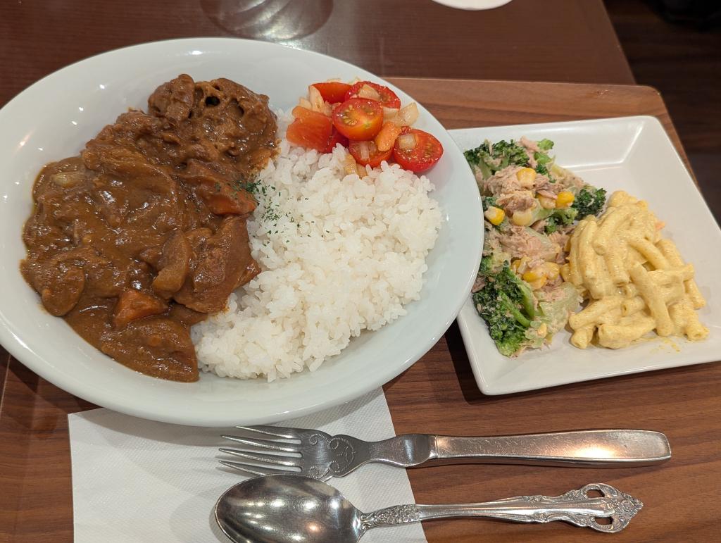 赤ワインポークカレー