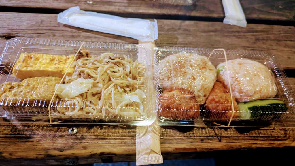 メイドさん手作りの軽食