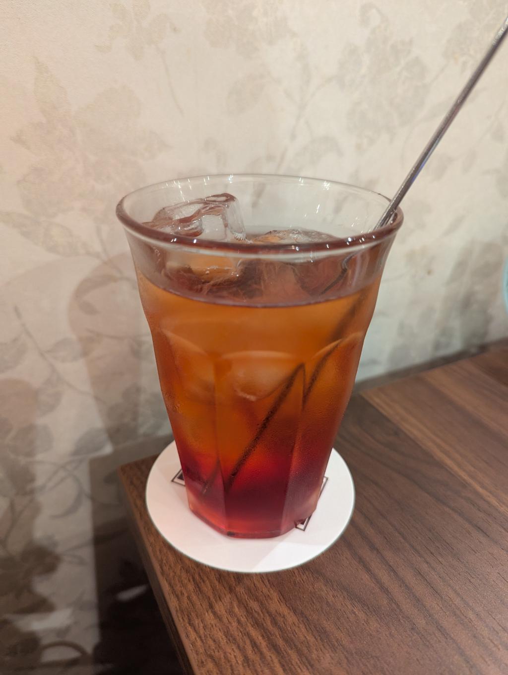 ロリータいちごティーカクテル