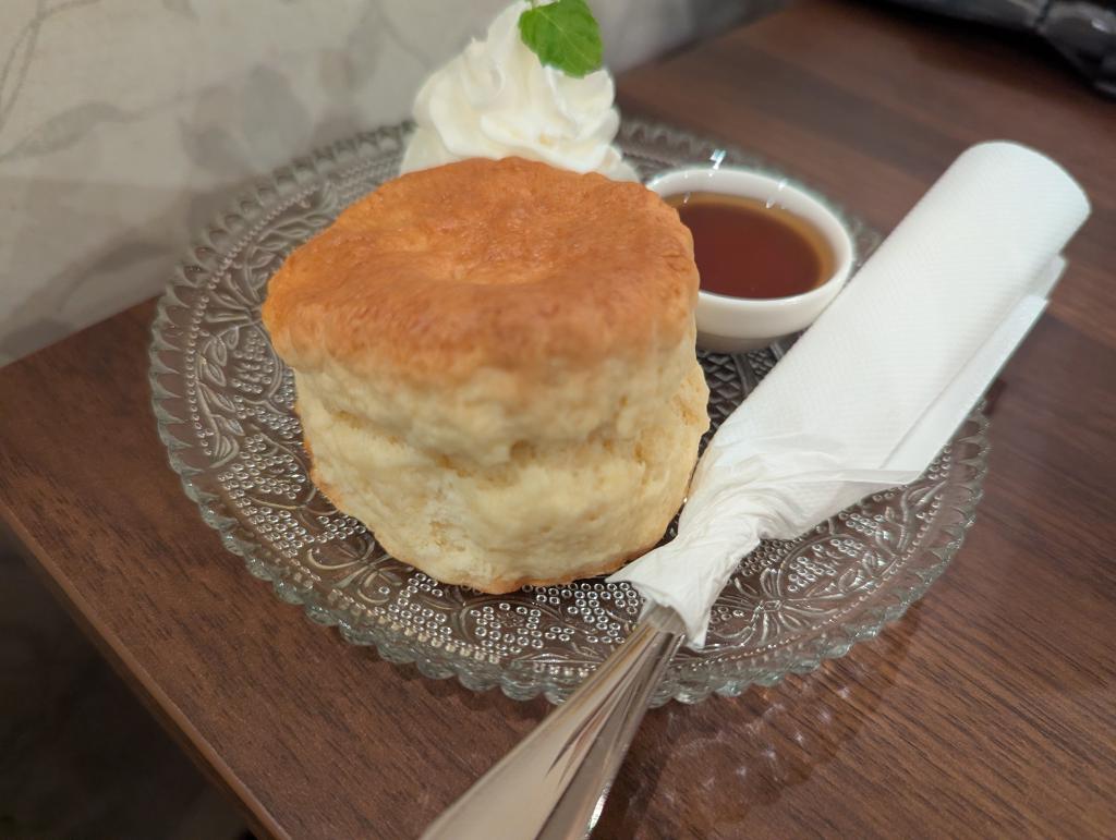メイドの手作りスコーン🥮