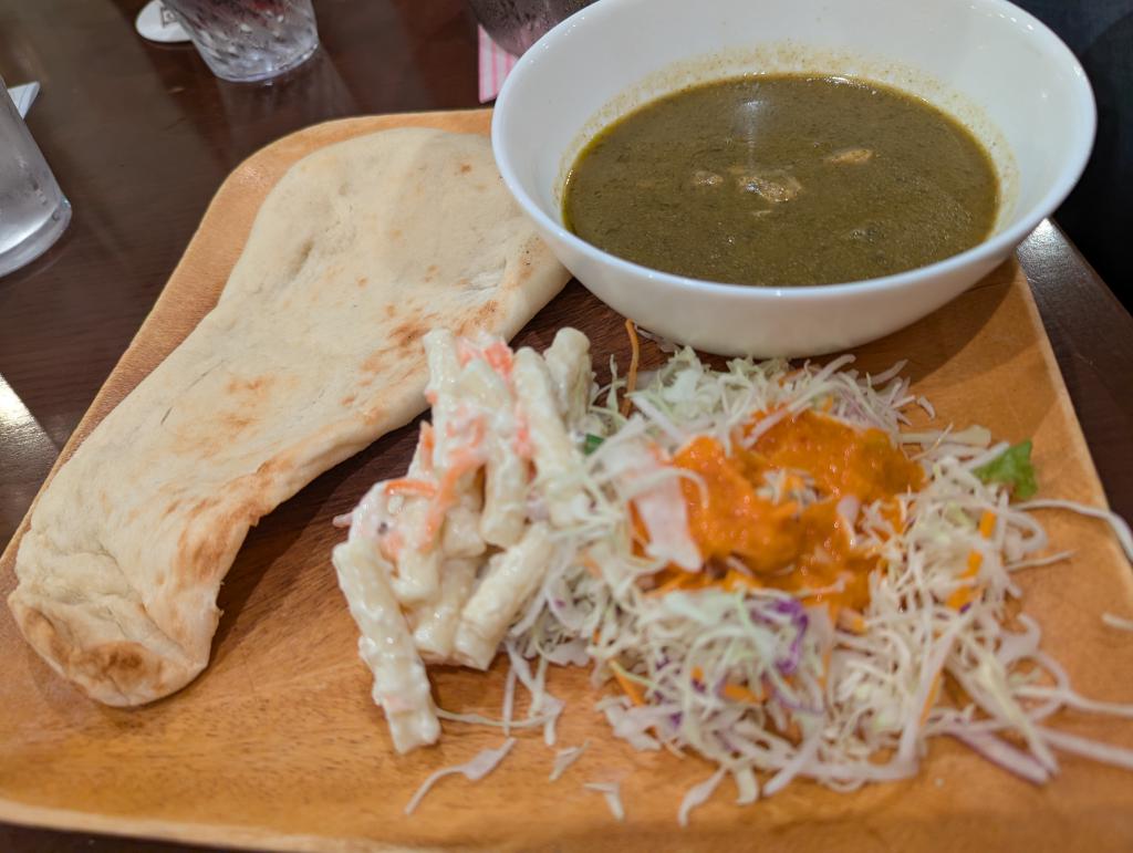 ふわふわナンカレー