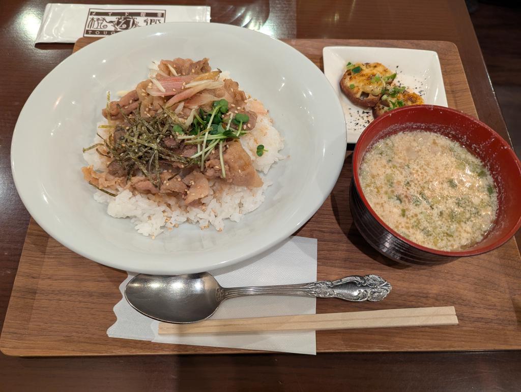 しょうが香る豚こま丼