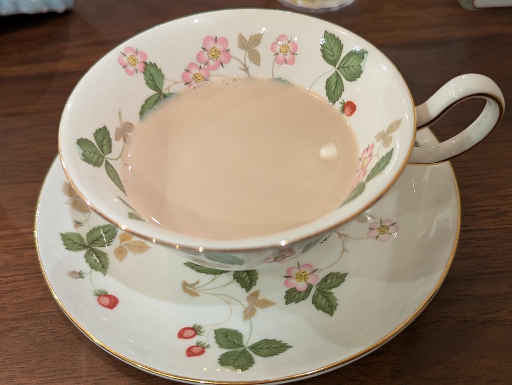 アッサムほうじ茶ミルクティー
