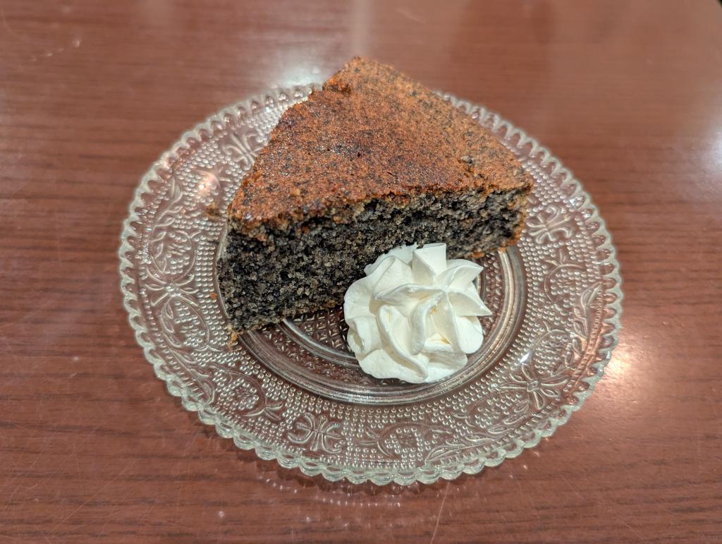黒ゴマケーキ