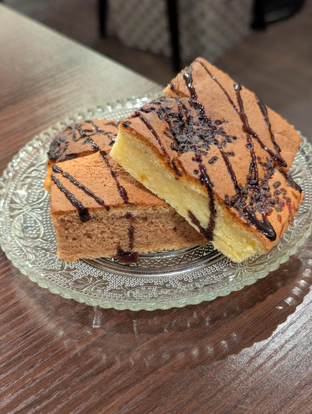 チョコとココアのふわふわケーキ