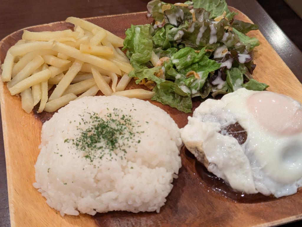 デミグラスハンバーグプレート(目玉焼きトッピング)