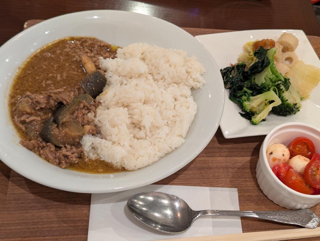 シーフードとナスのキーマカレー