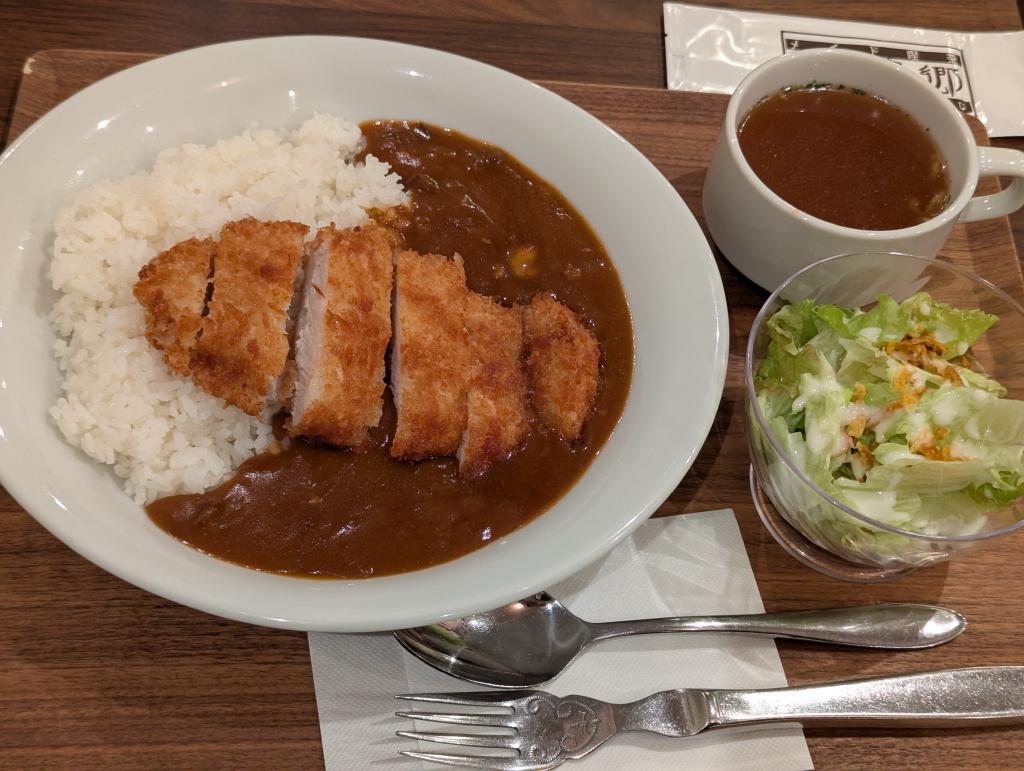 学食名物がっつりカツカレー