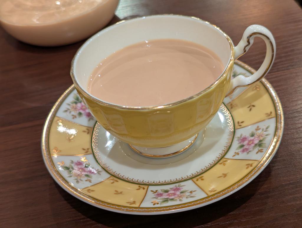 ほうじ茶ウバミルクティー