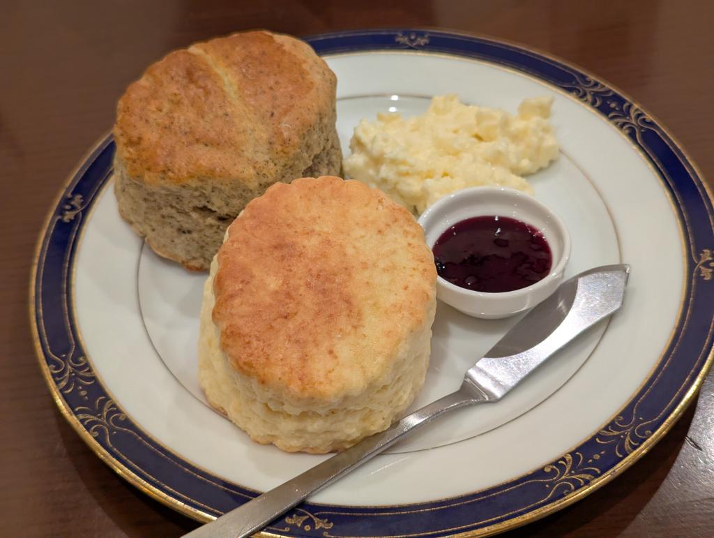 Two kinds of scones
