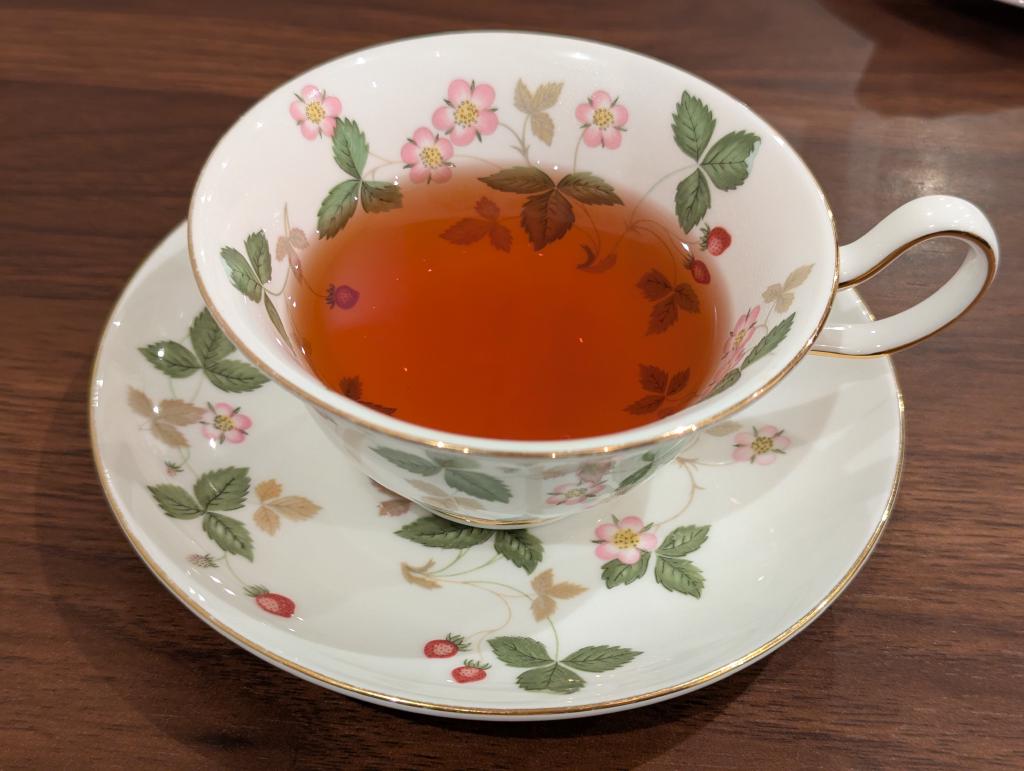 メイドのセレクトティー