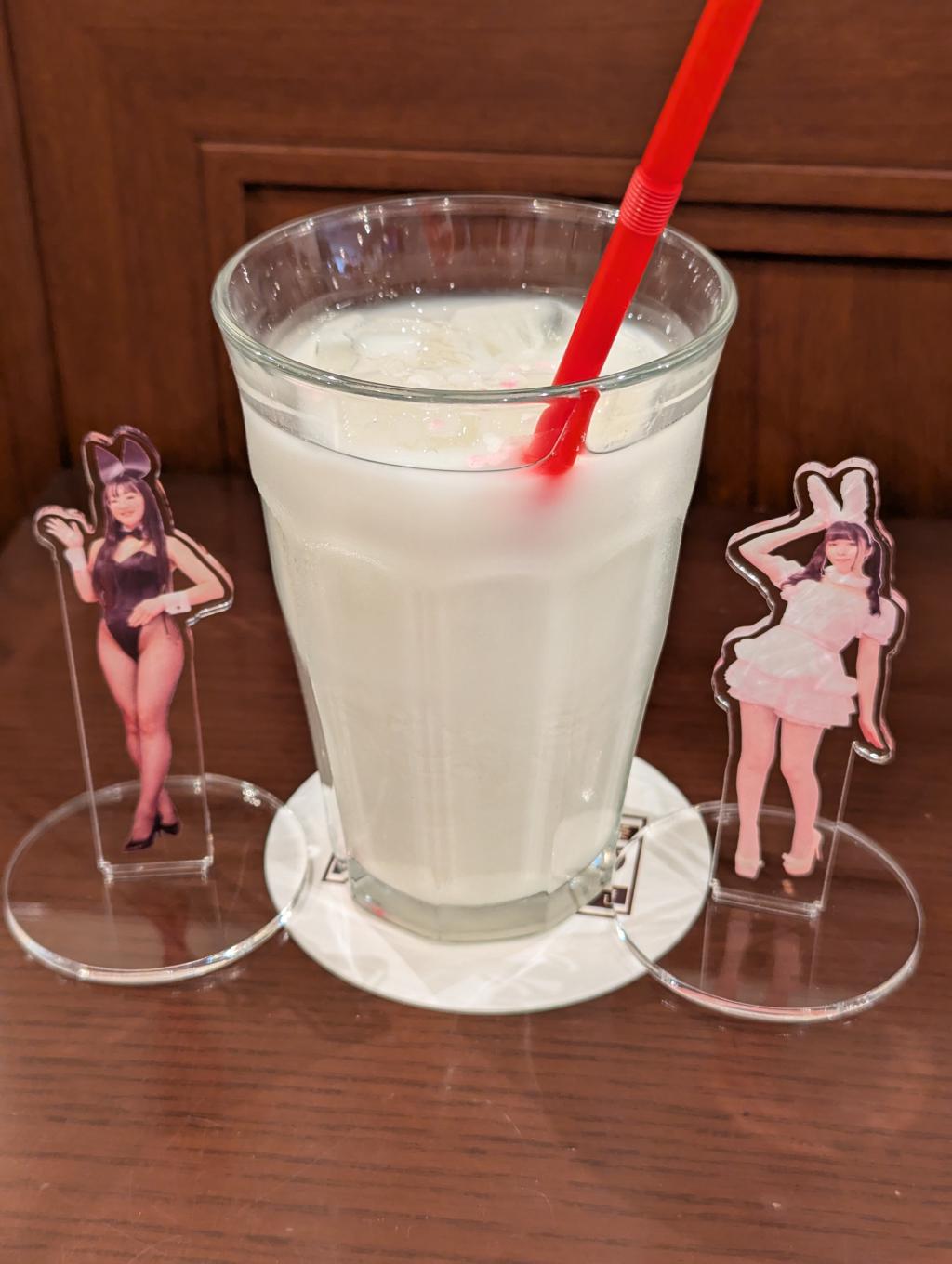 白うさぎのミルクドリンク