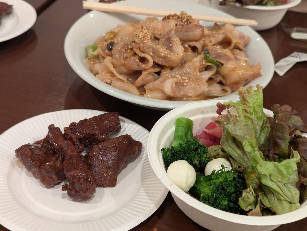 サラダ＆牛ハラミ＆ねぎ塩豚