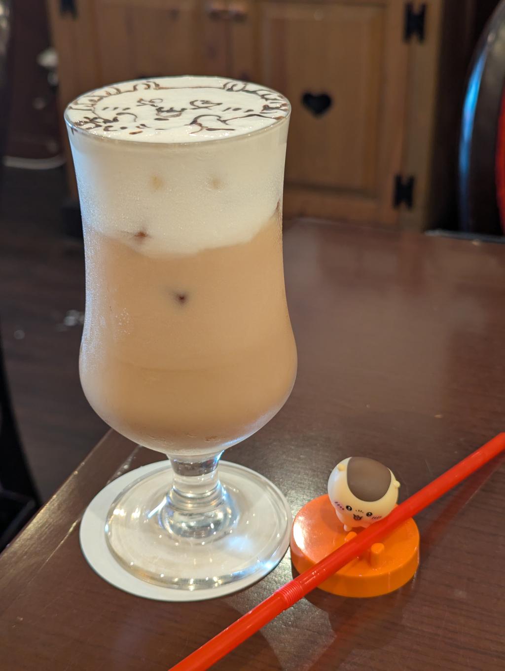 ホイップキャラメルコーヒー(別画角)